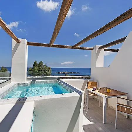 Nissia & Aparthotel Kamari (Santorini)