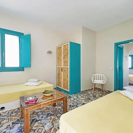 Nissia & Kamari (Santorini)