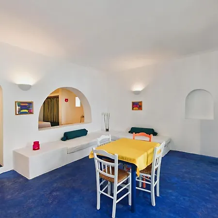 Nissia & Kamari (Santorini)